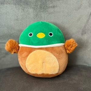 5 inch Avery squishmallow